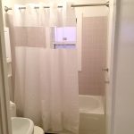 winston-bathroom